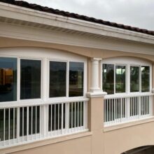 largefloortoceilingwindowswithrails